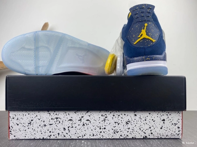 Reps TBK (PE) Michigan Air 4 Retro AJ4-1036660 Jordan 0822